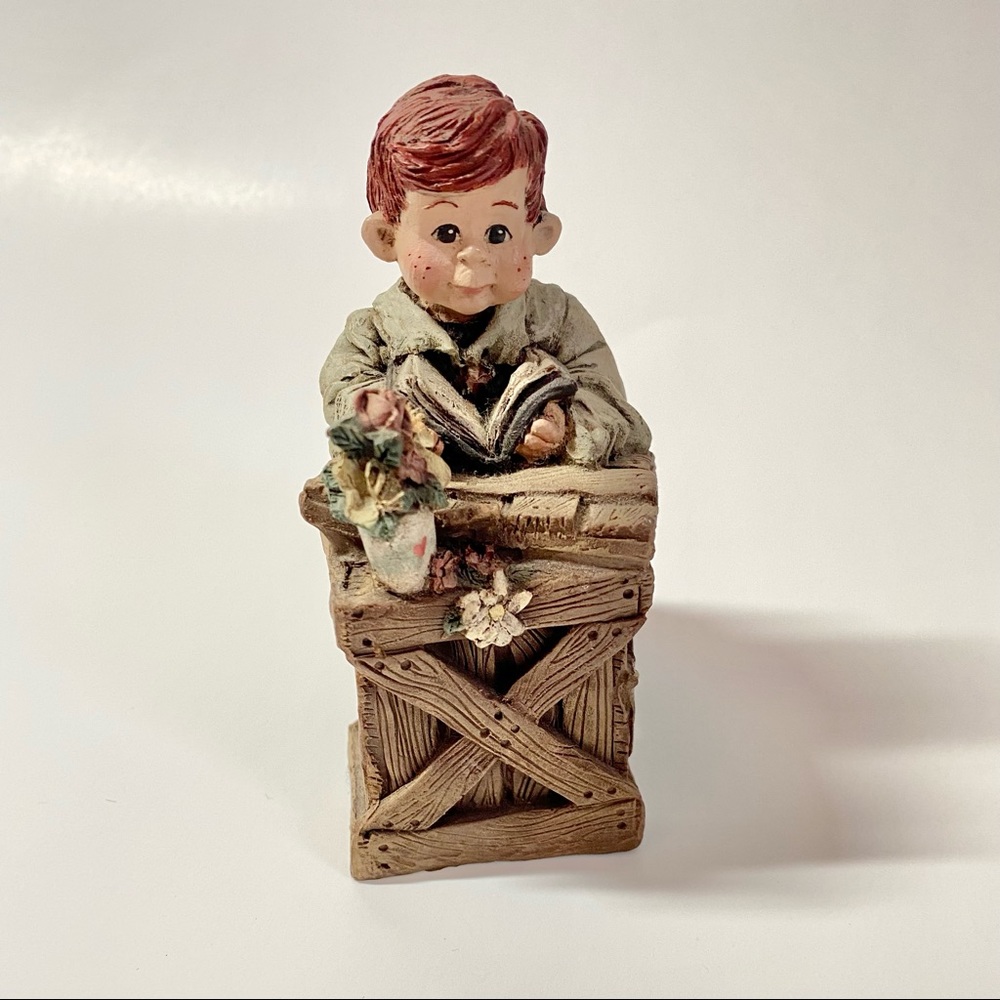 “Twinkie” vintage Sarah’s attic figurine